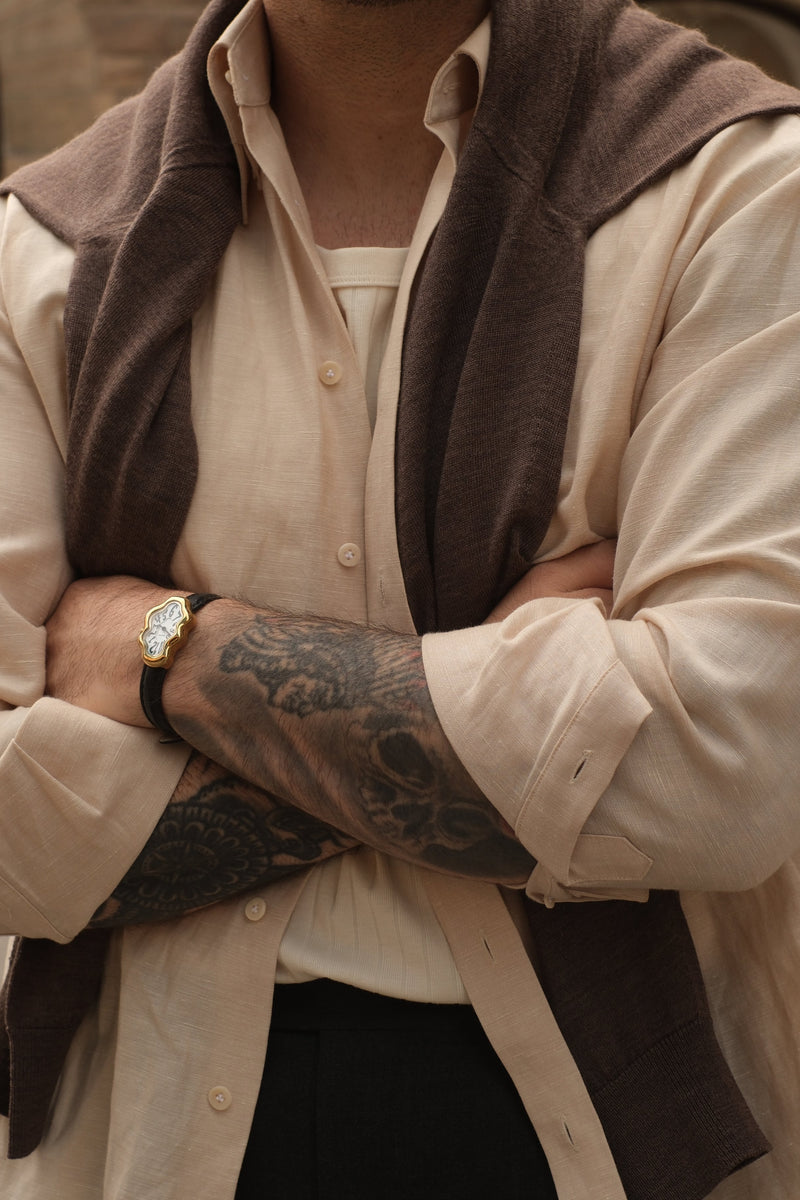Light on the Body: Wool, Silk and Linen for Summer