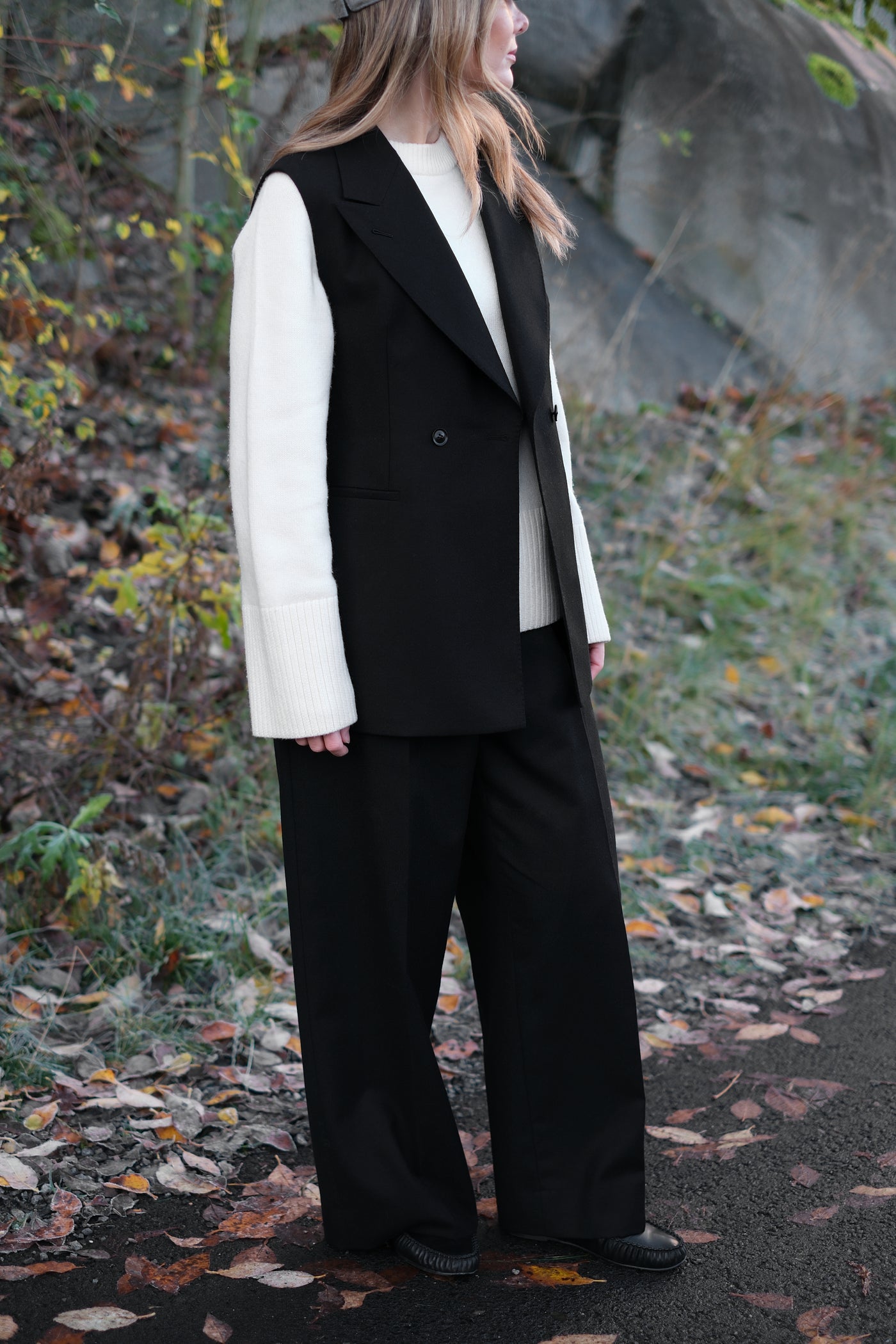 Single Pleat High Waist Trouser in Flannel - Black