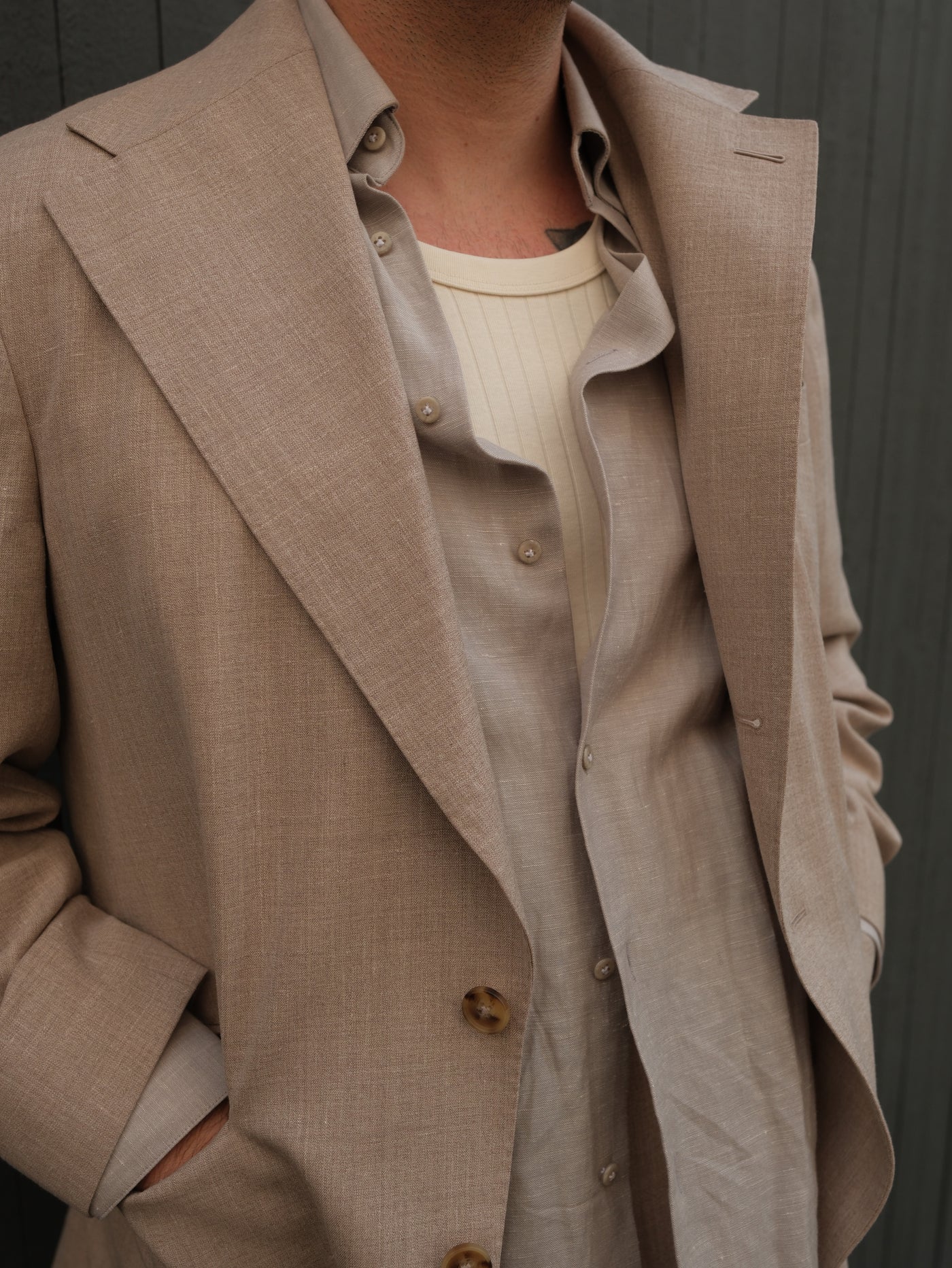Single Breasted Undarted Jacket in Wool/Silk/Linen - Soft Beige
