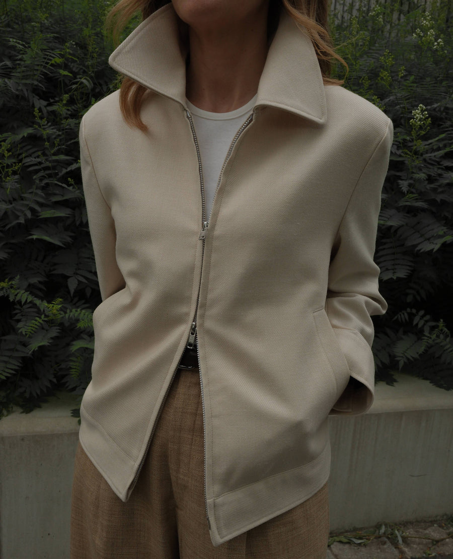 The Cropped zip up Jacket - Cream